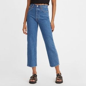Levi’s Ribcage Jeans
